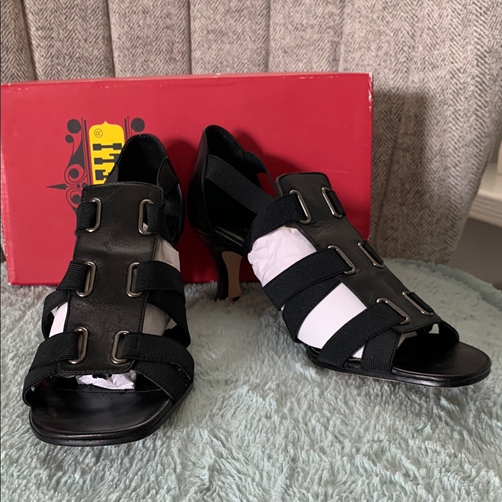 Vaneli Moyra Heels